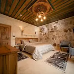 Hotel Serene Premium Stone House