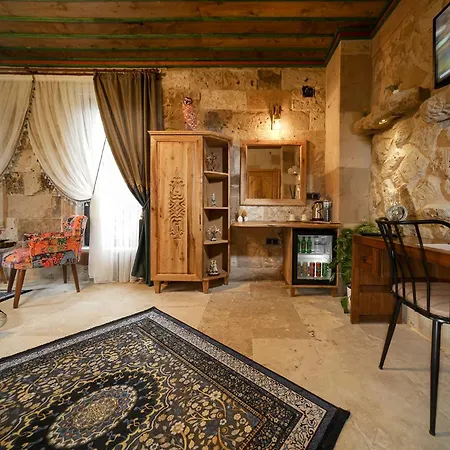 Serene Premium Stone House فندق نفسهير