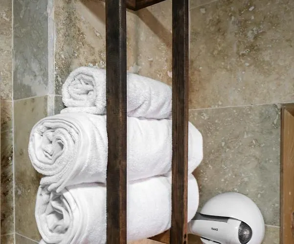 Hotel Serene Premium Stone House 2*