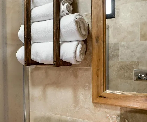 Serene Premium Stone House Hotel 2*