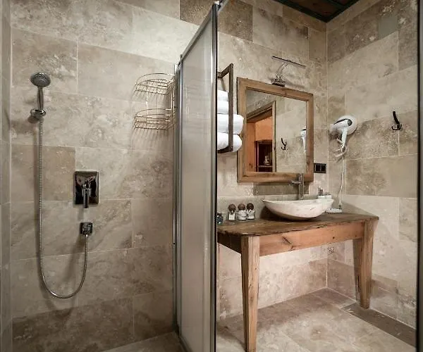 فندق Serene Premium Stone House