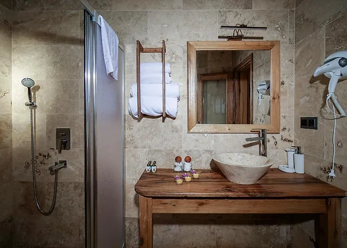 Serene Premium Stone House فندق نفسهير