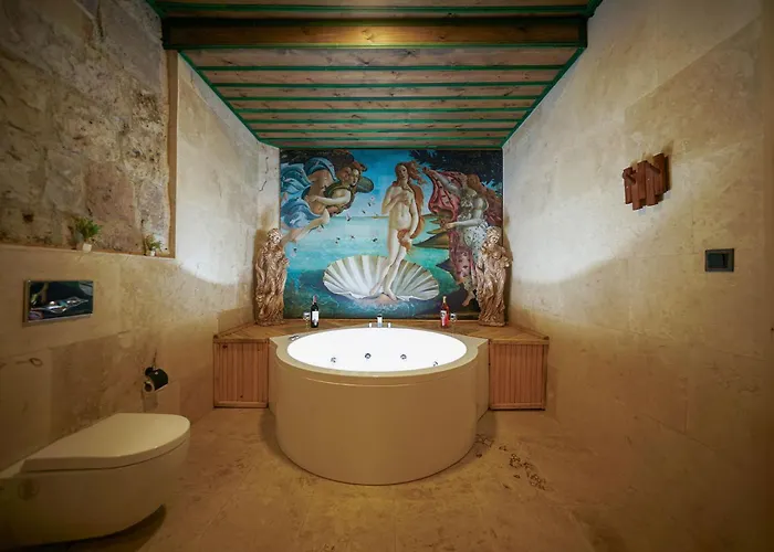 Serene Premium Stone House فندق 2*