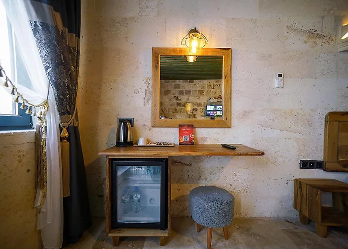 Serene Premium Stone House فندق