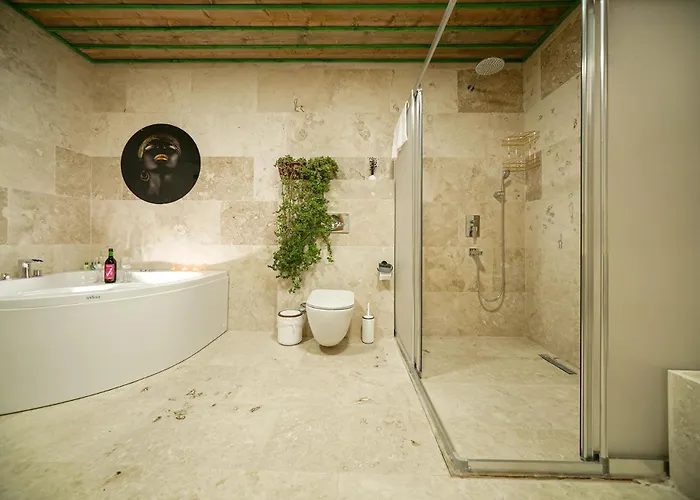 Serene Premium Stone House نفسهير