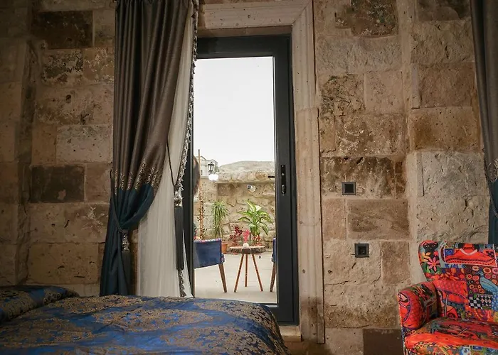 Serene Premium Stone House فندق نفسهير